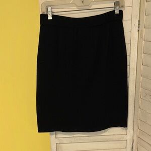St. John Basics Black knit skirt size 4